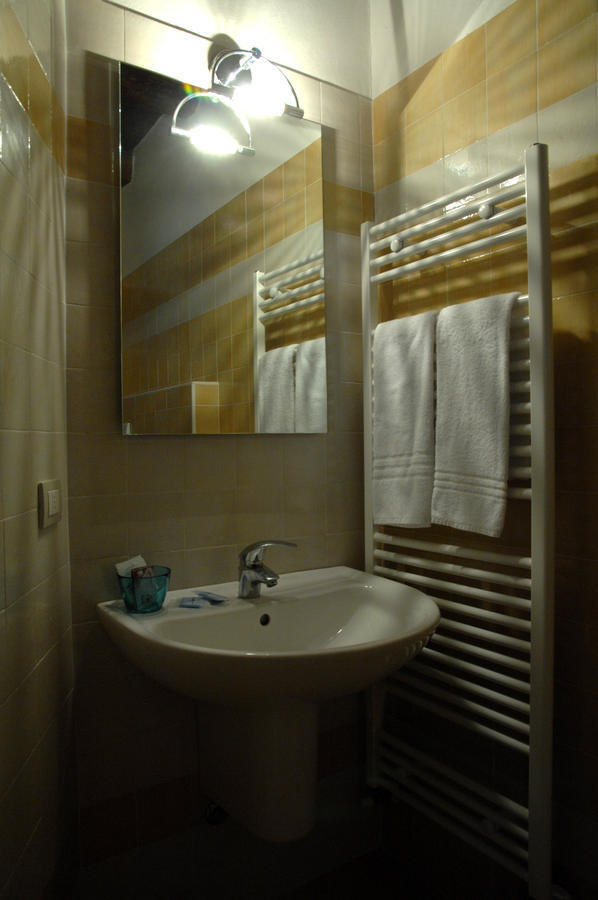 Albergo Parigi Arsie Room photo